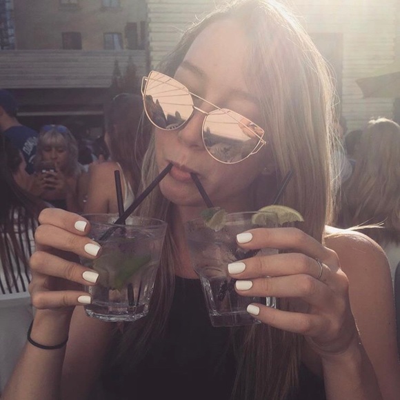 Meet your Posher, Samantha - Picture 3 of 5